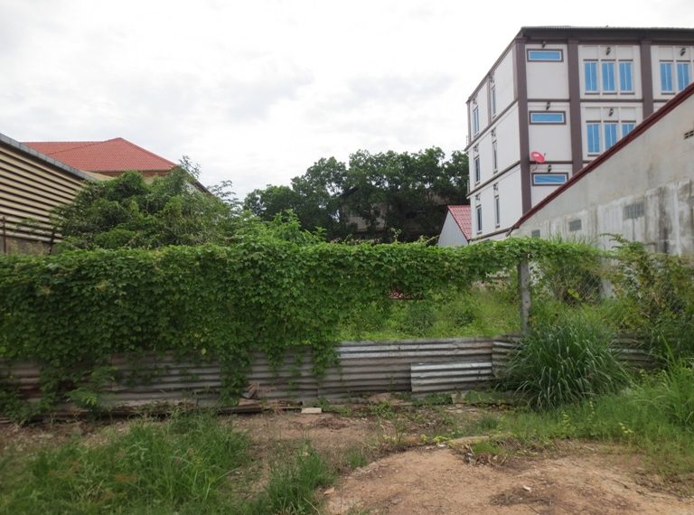 Commercial land For Sale (1)