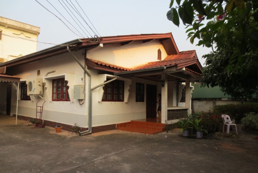 House For Rent (1) - Copy