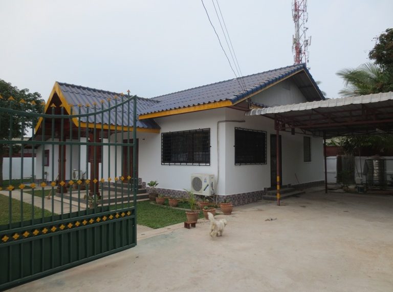 House For Rent (2)