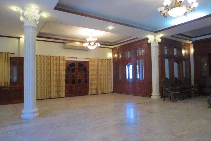 House For Rent (2)