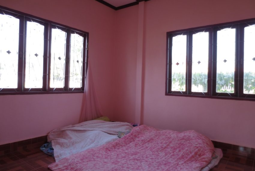House For Rent (2)