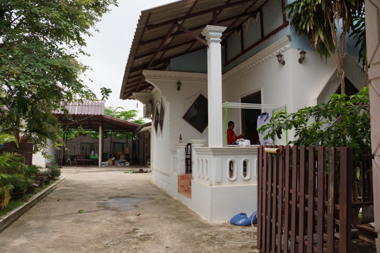 House For Rent (2)