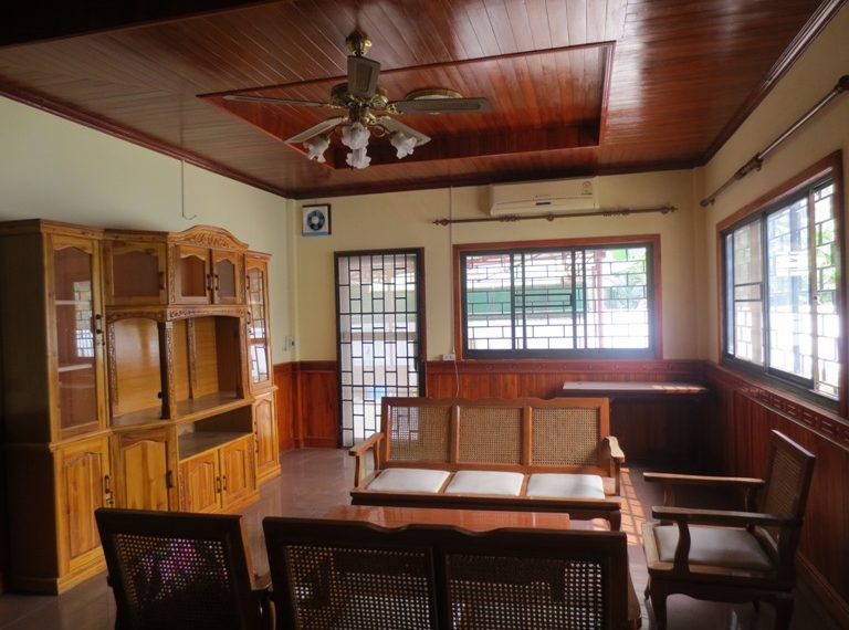 House For Rent (4)
