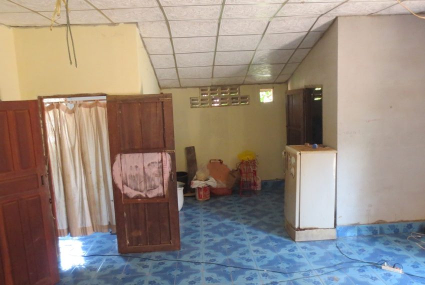 House For Sale (2)