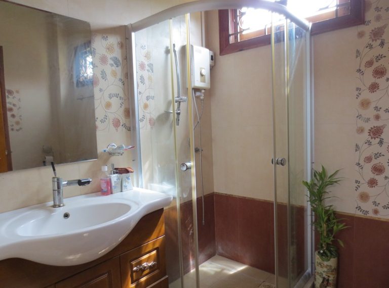 House For sale (2)