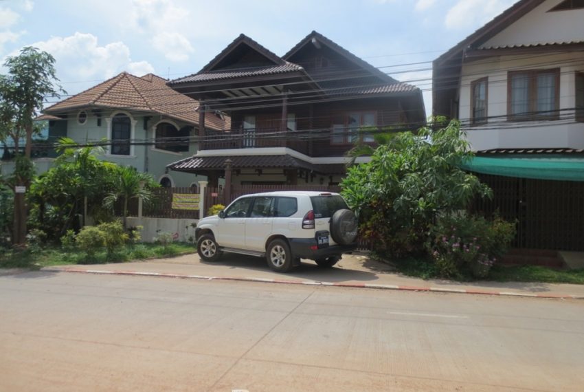 House for Rent (2)
