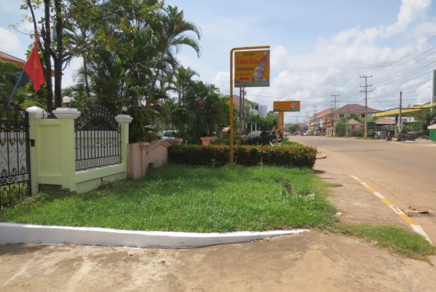 House for Rent (2)