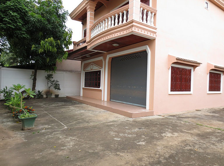 House for rent in Vientiane (1)