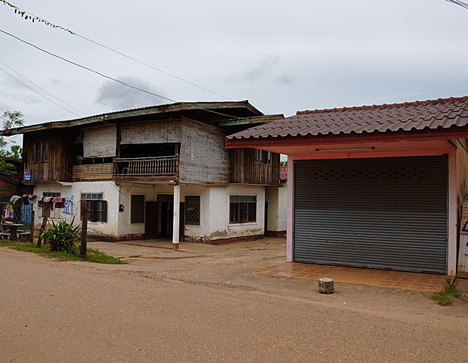 House for sale next to Lao Amerecan College (1)