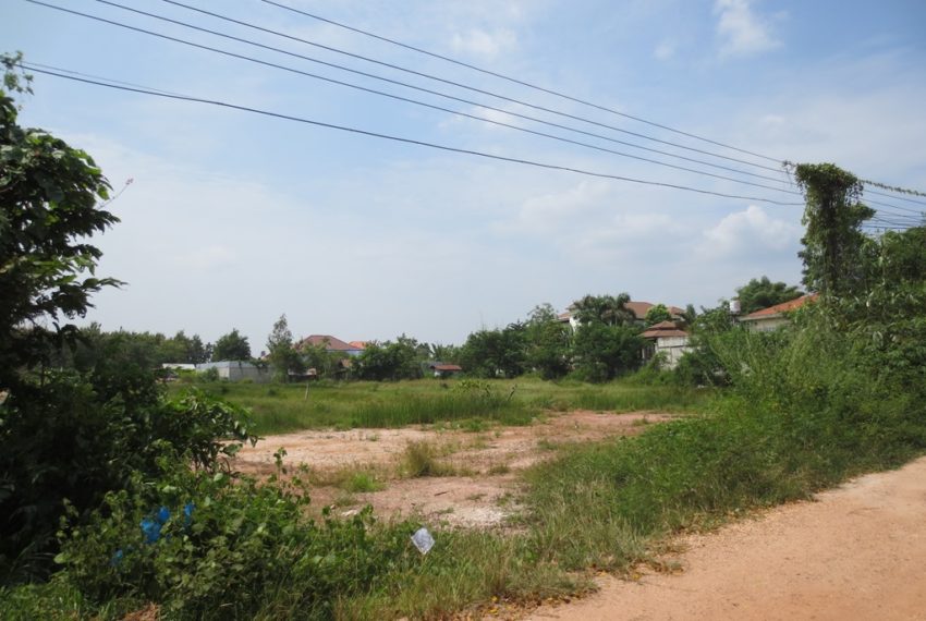 Land for sale (1)