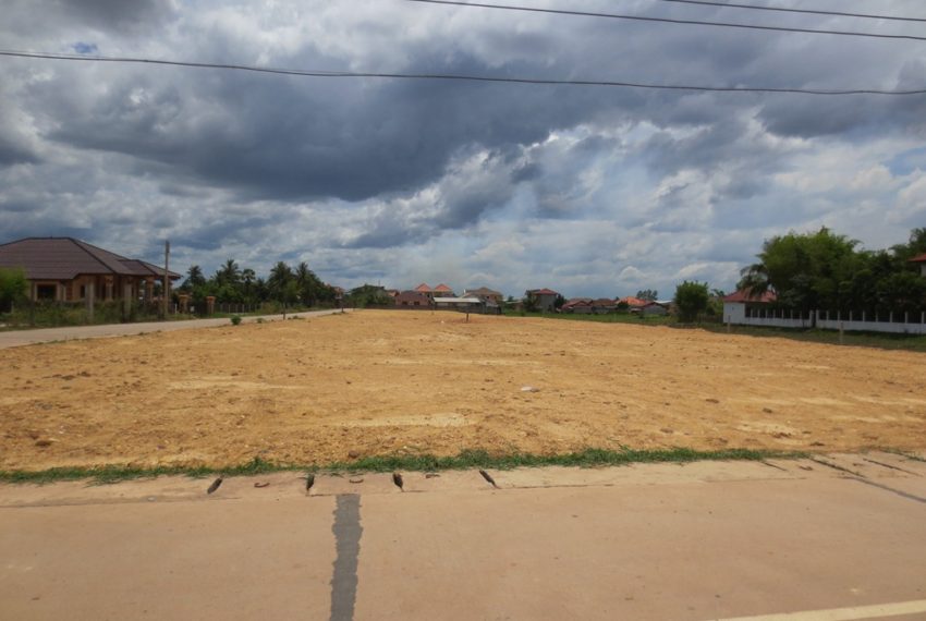 Land for sale (1)