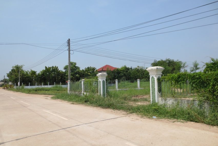 Land for sale (8)