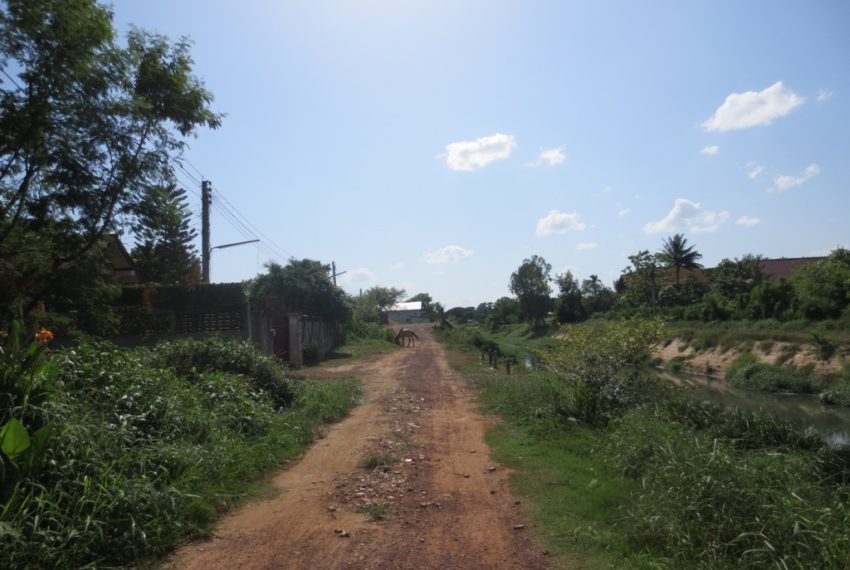 Land for sale in Laos (2)
