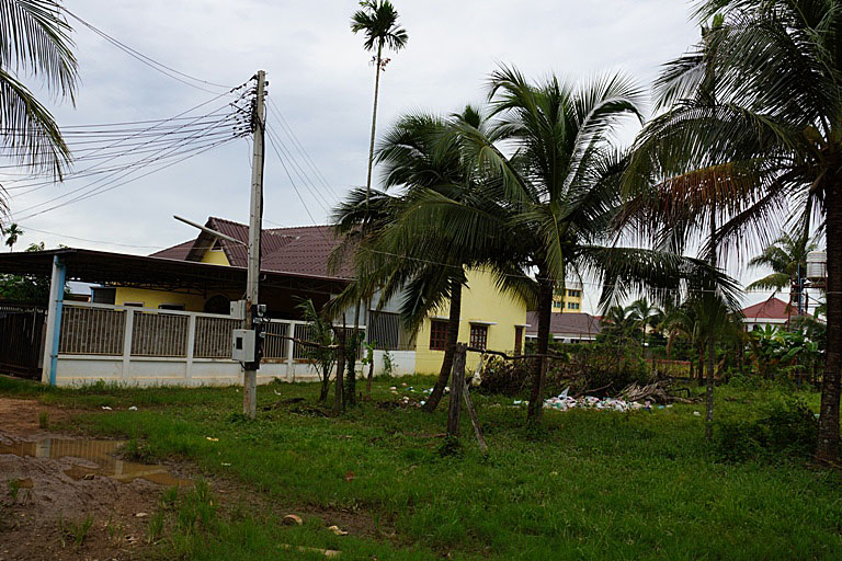 Land for sale near Angkham Hotel (7)