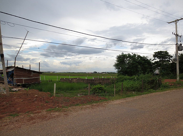 Land in Vientiane (1)