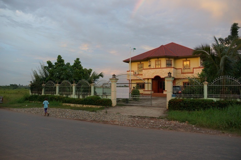 Luxury house in Vientiane Capital (12)