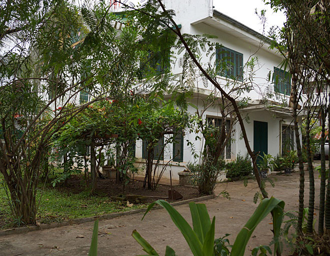 Nice villa house for sale in Vientiane (1)