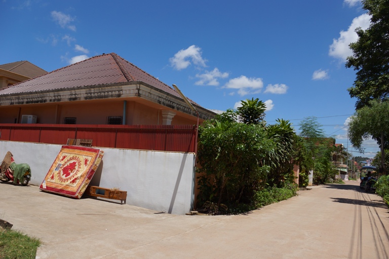 Nice villag house for sale in Vientiane  (2)