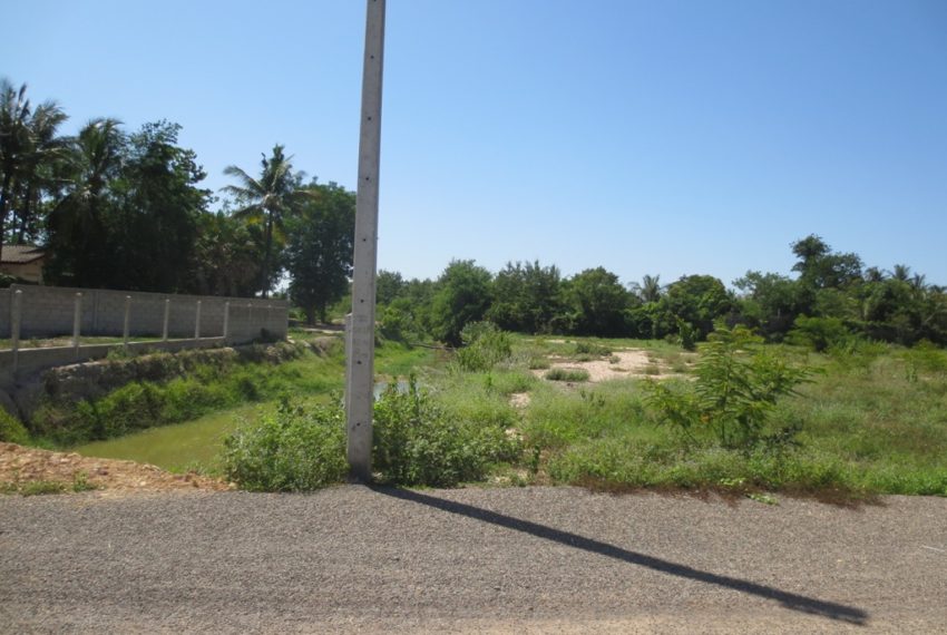 Residential land For Sale (1)