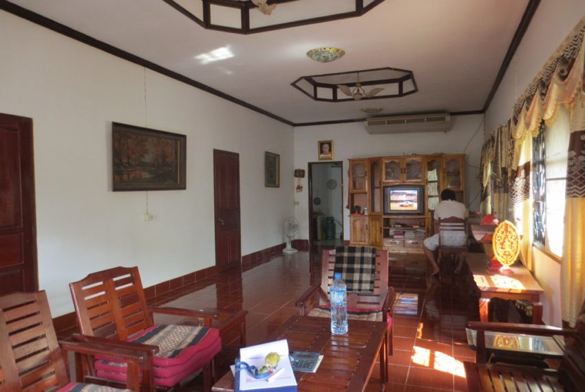 Hous For Sale (1)
