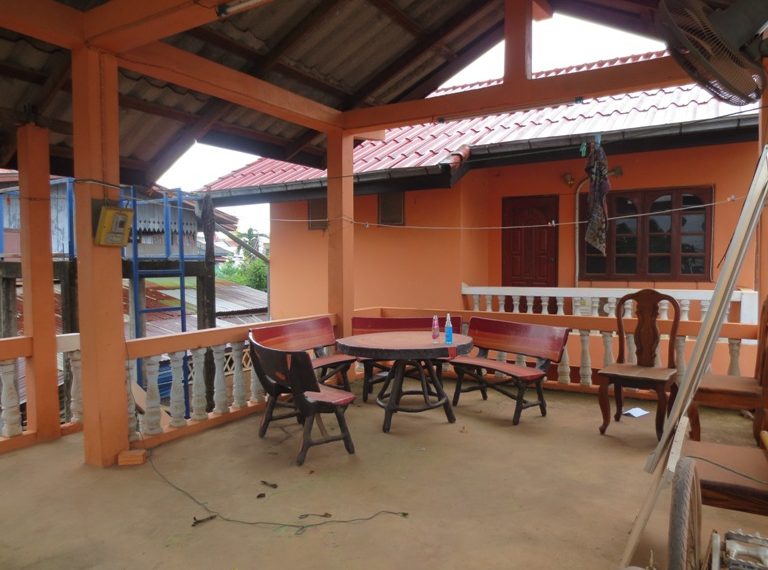 House For Rent (1)