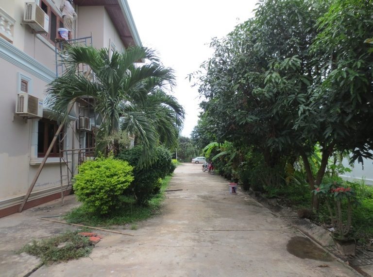 House for Rent (2)