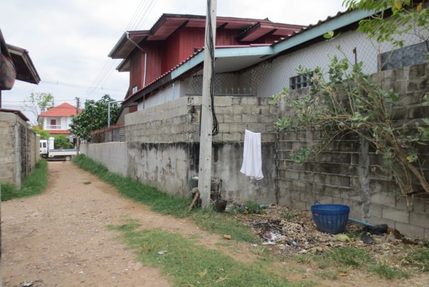 House for Sale (2)