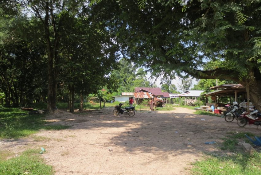 Land for sale (4)